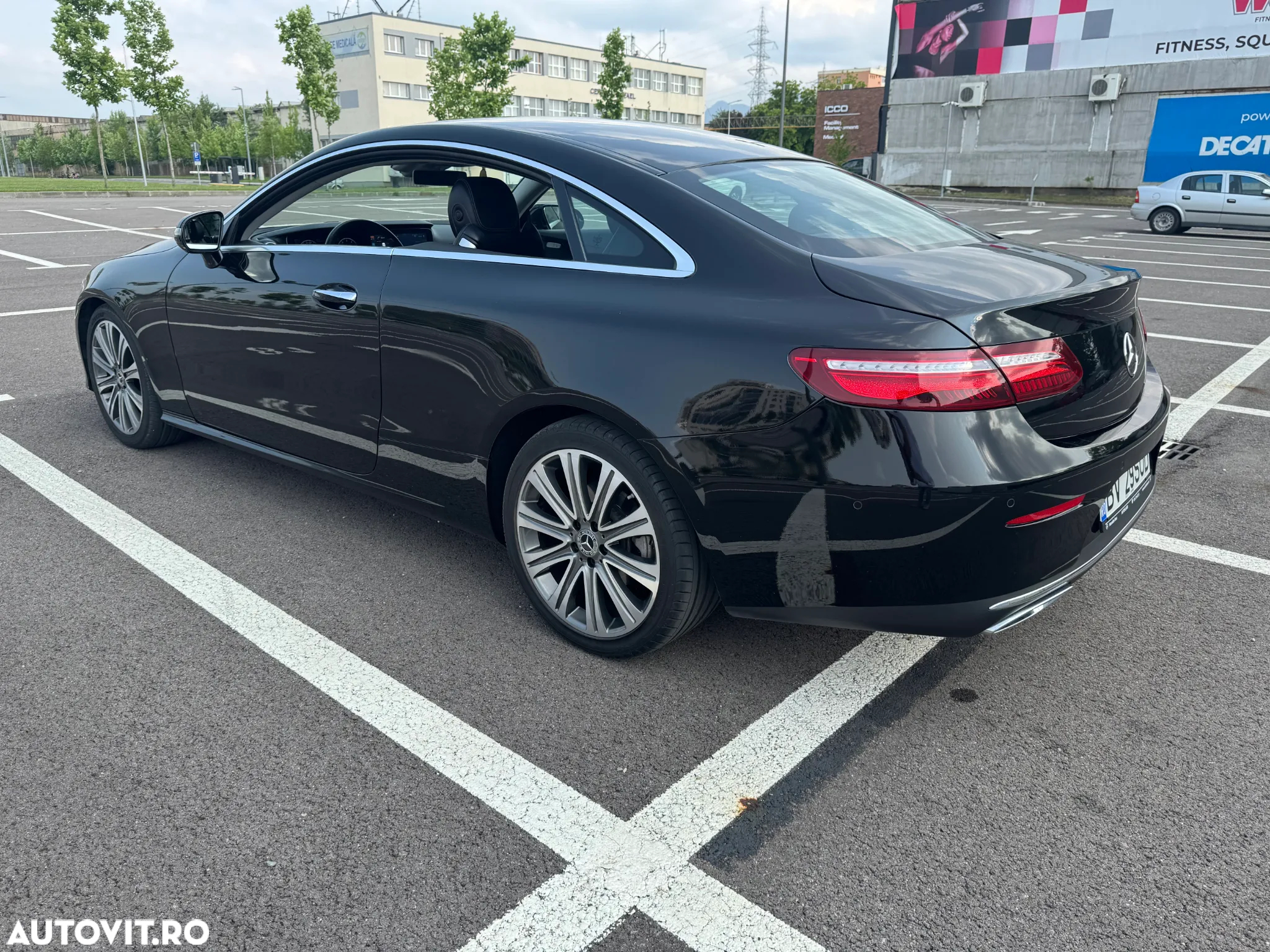 Mercedes-Benz E - 20