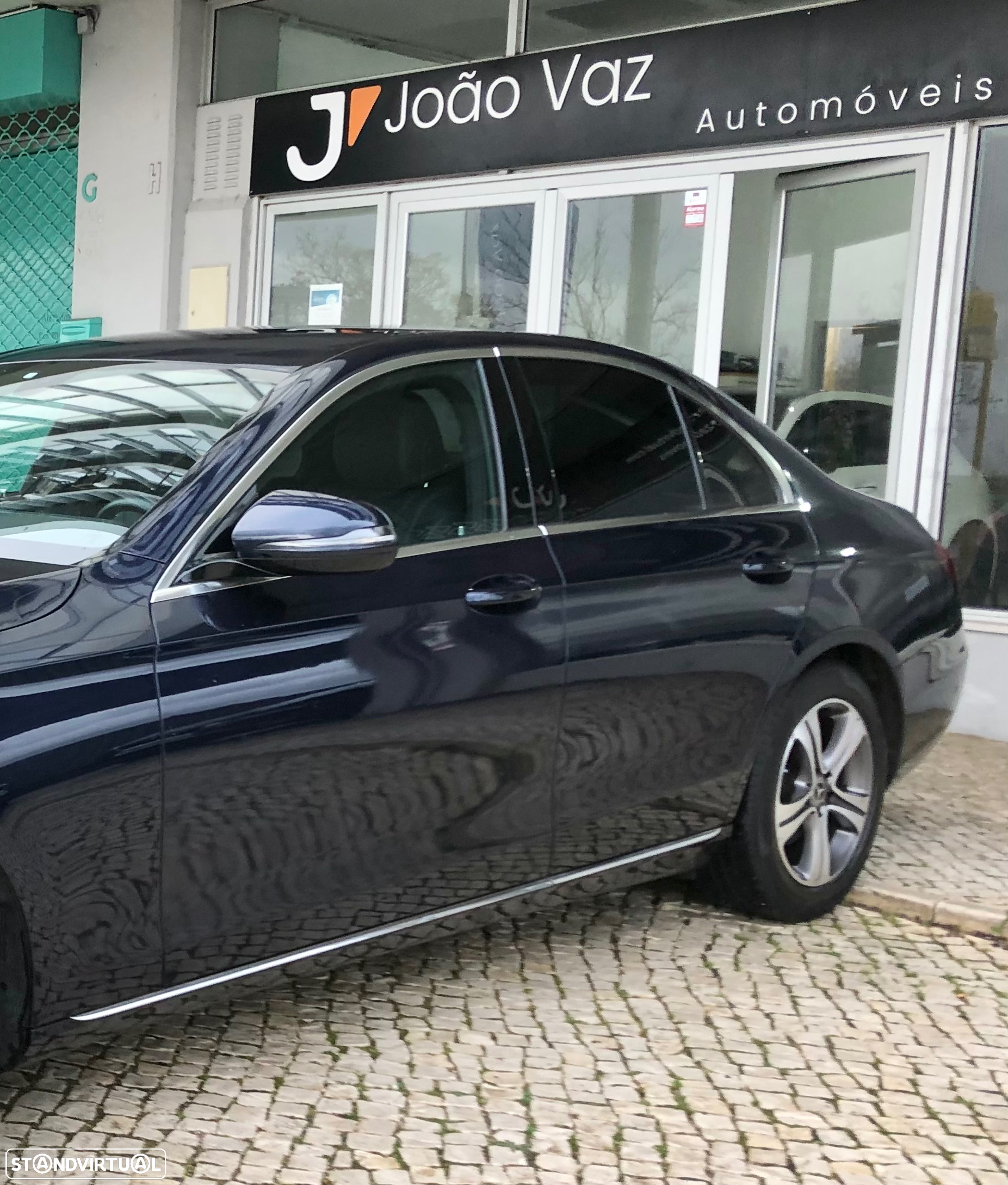 Mercedes-Benz E 220 d Exclusive - 3