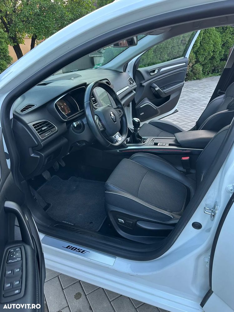 Renault Megane ENERGY dCi 130 BOSE EDITION - 16