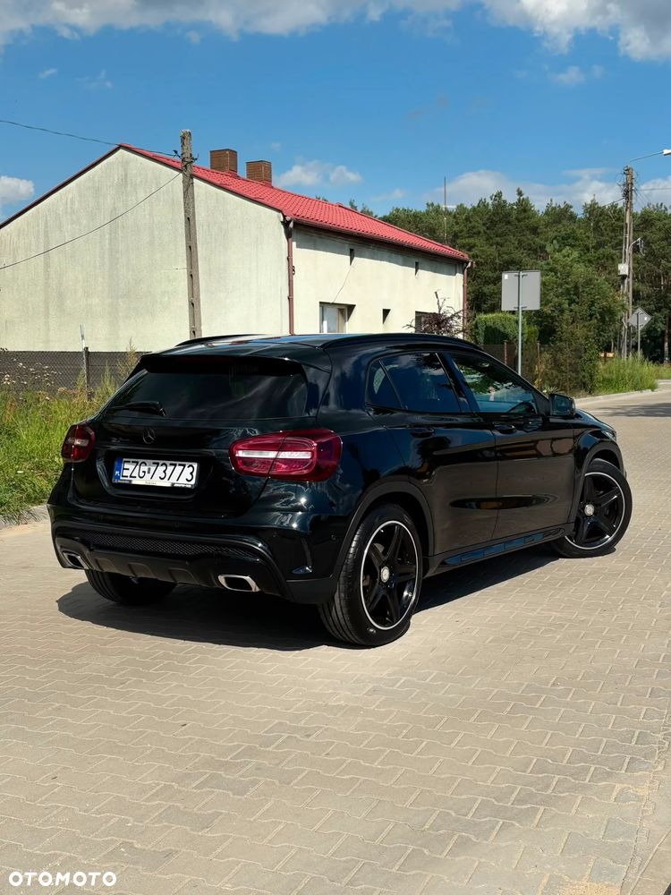 Mercedes-Benz GLA 250 4-Matic - 2