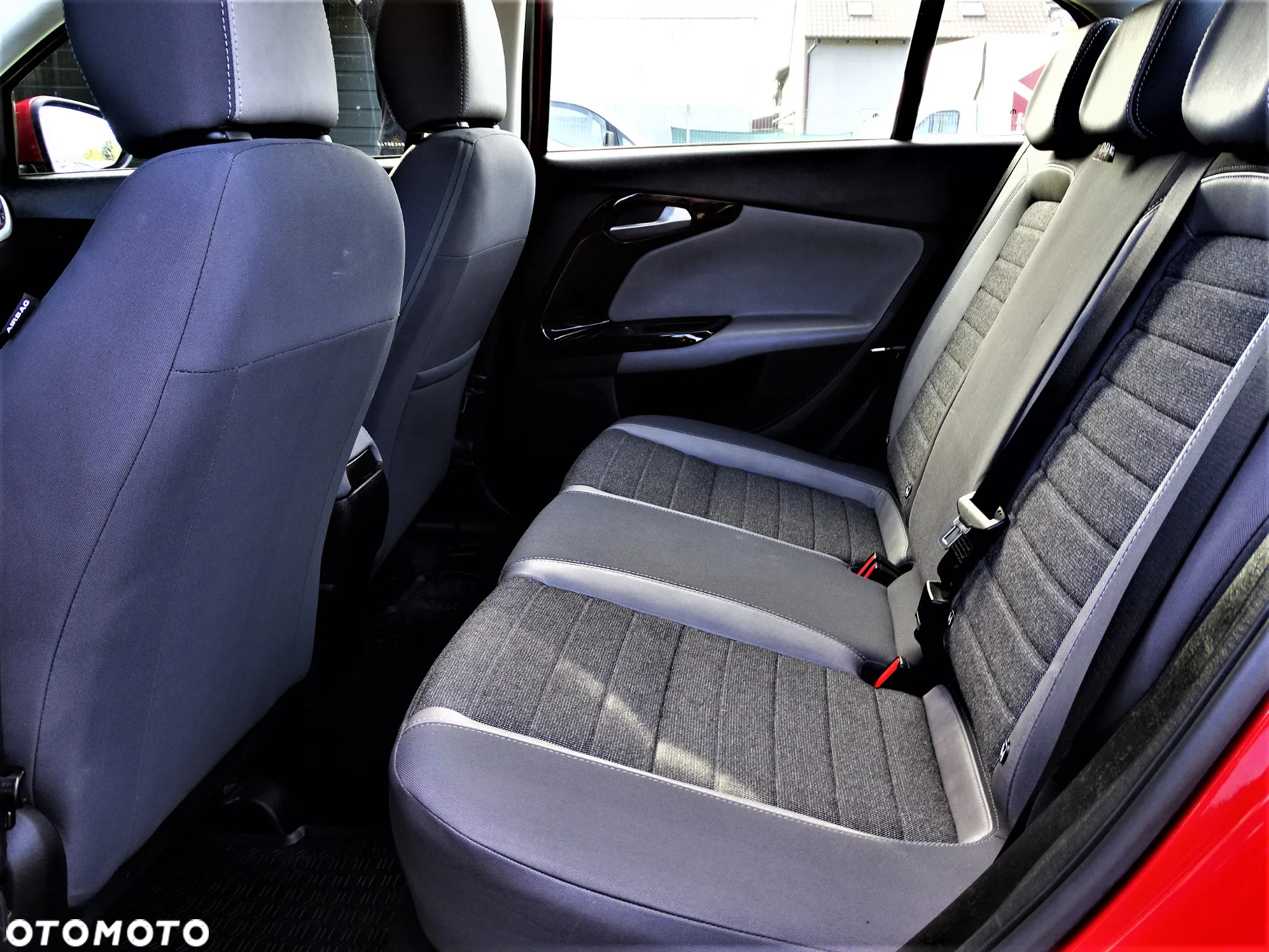 Fiat Tipo 1.6 MultiJet 16v Lounge - 34