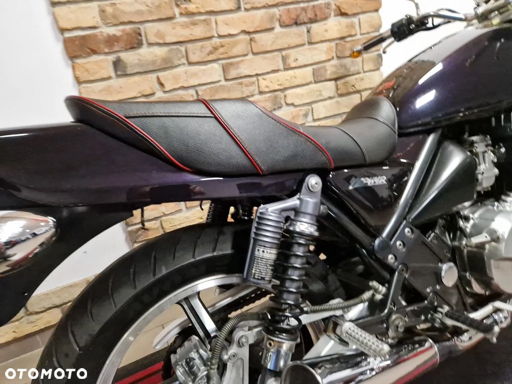 Kawasaki Zephyr - 15