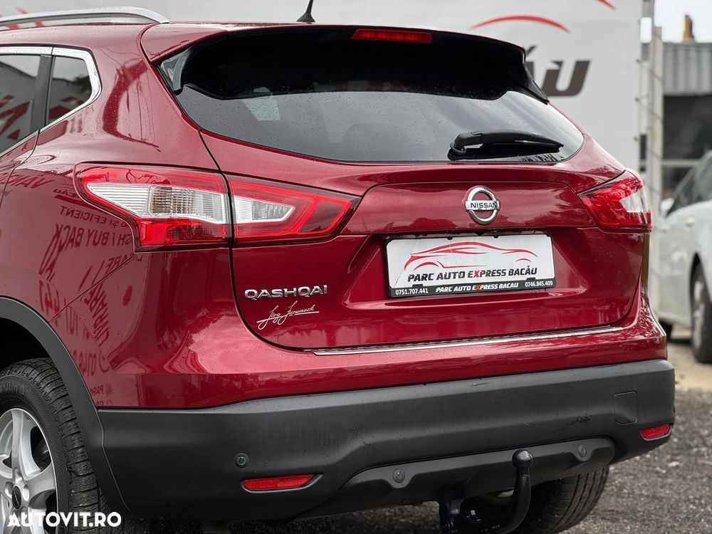 Nissan Qashqai 1.6 DCI Start/Stop X-TRONIC Tekna - 25