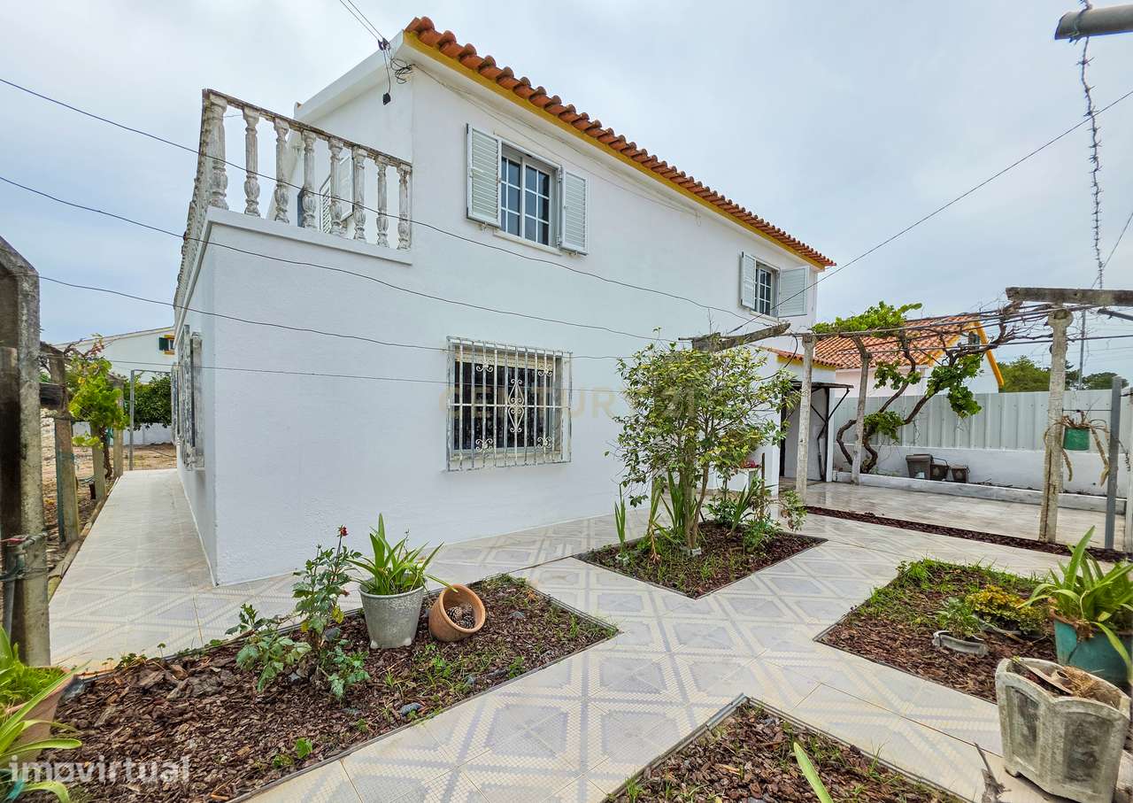 Brejos de Azeitão - Moradia Isolada em lote de 630 m² - com garagem - - Grande imagem: 2/40