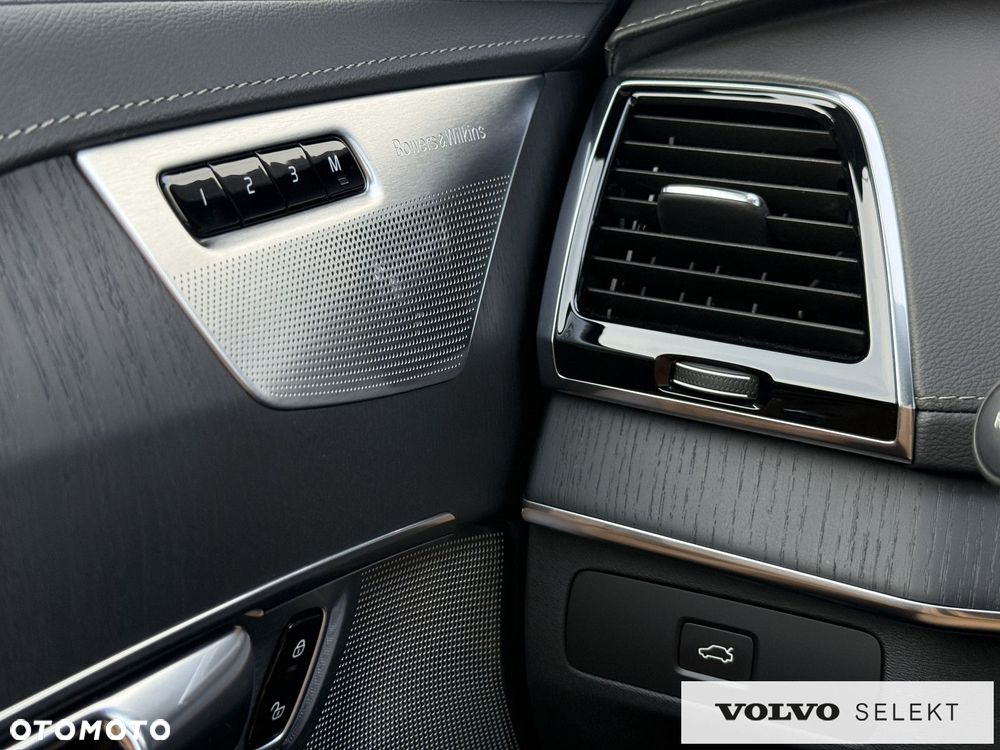 Volvo XC 90 - 31
