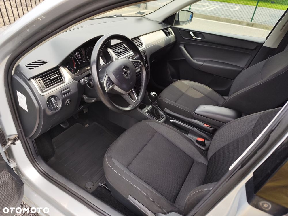 Skoda RAPID 1.2 TSI Ambition - 3