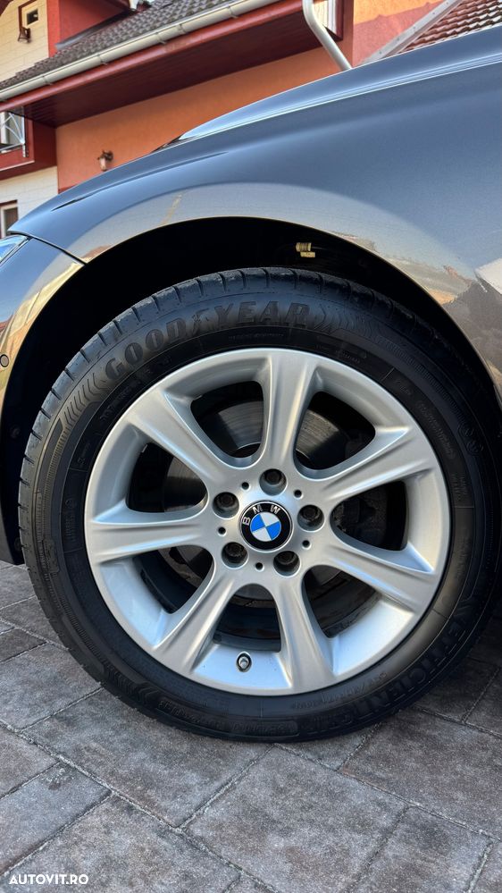 BMW Seria 3 320d Touring Aut. Modern Line - 10