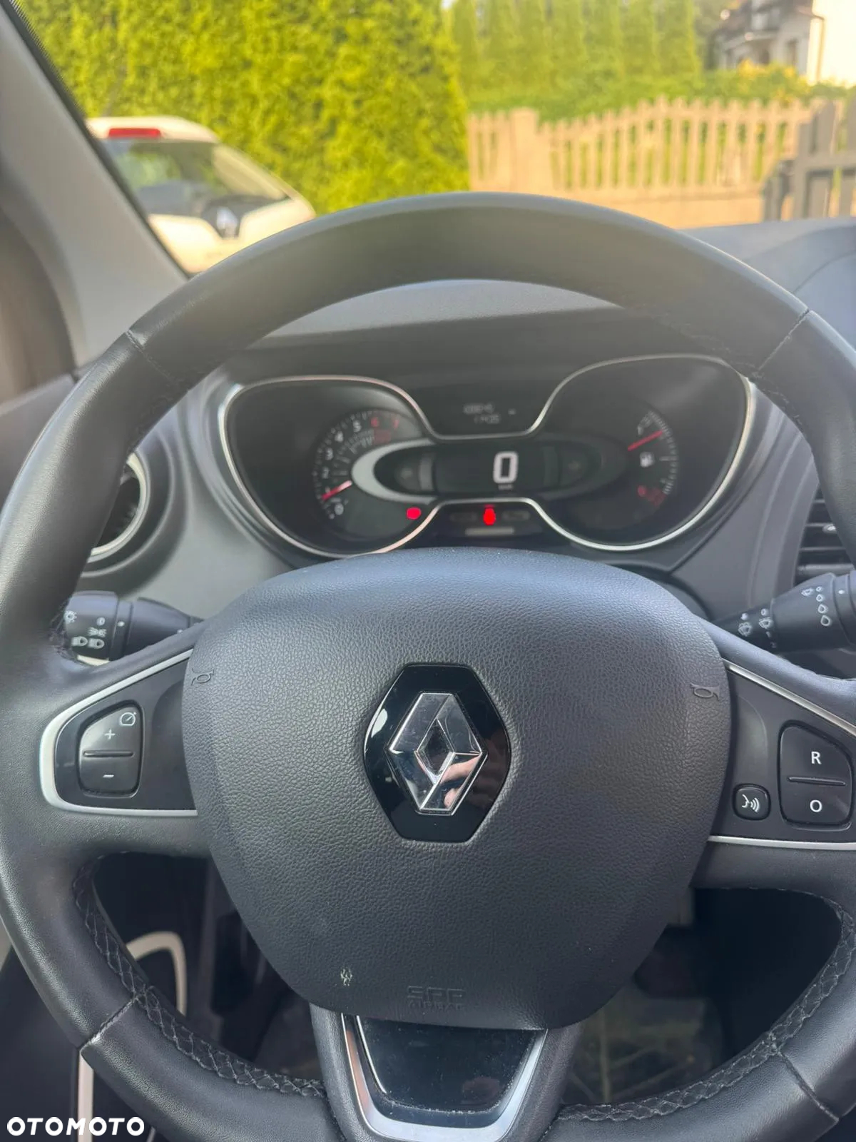 Renault Captur - 13