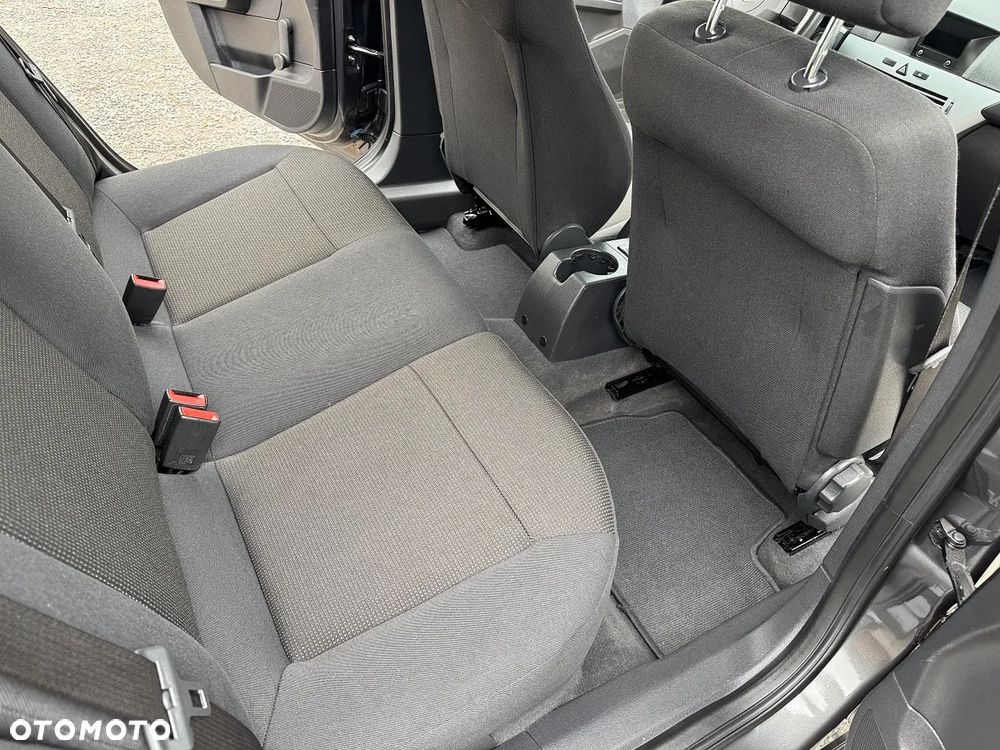 Opel Astra - 25