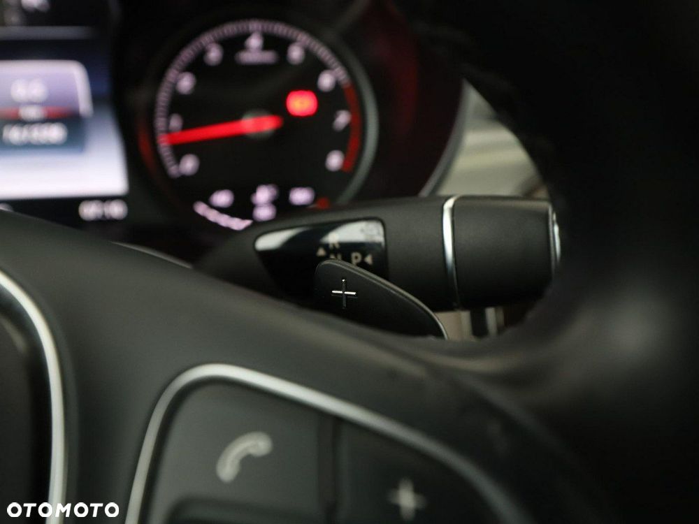 Mercedes-Benz Klasa C 300 7G-TRONIC Exclusive - 31