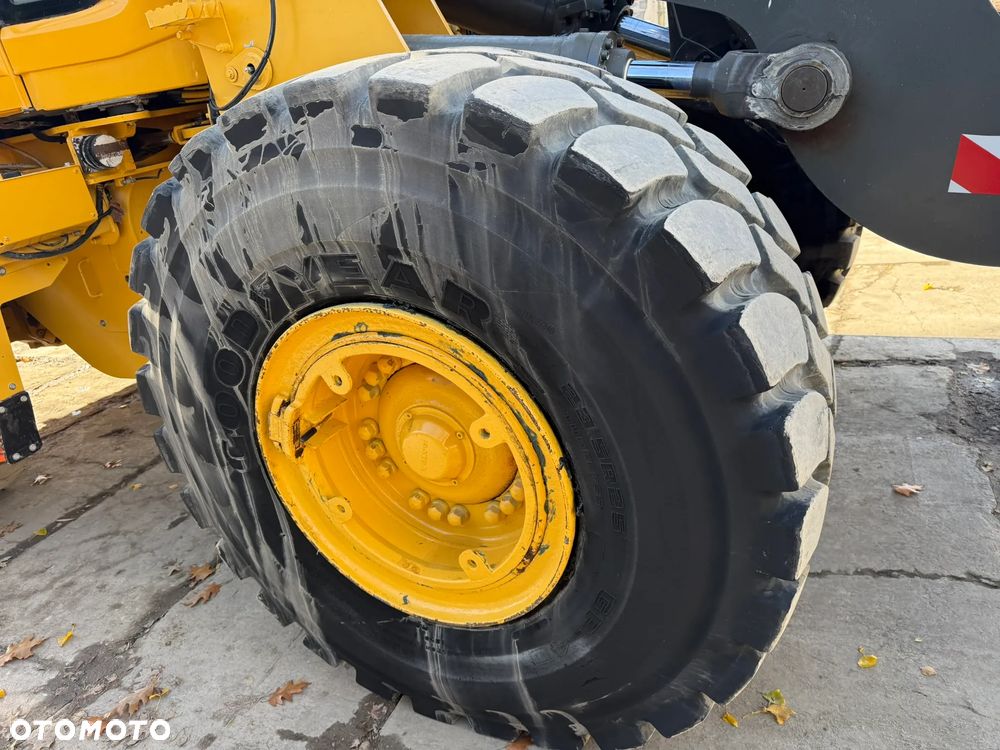 Volvo L 110 H - 10