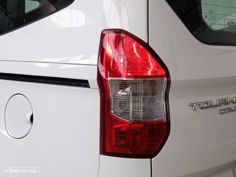 Ford Tourneo Courier 1.0 EcoBoost Ambiente - 25