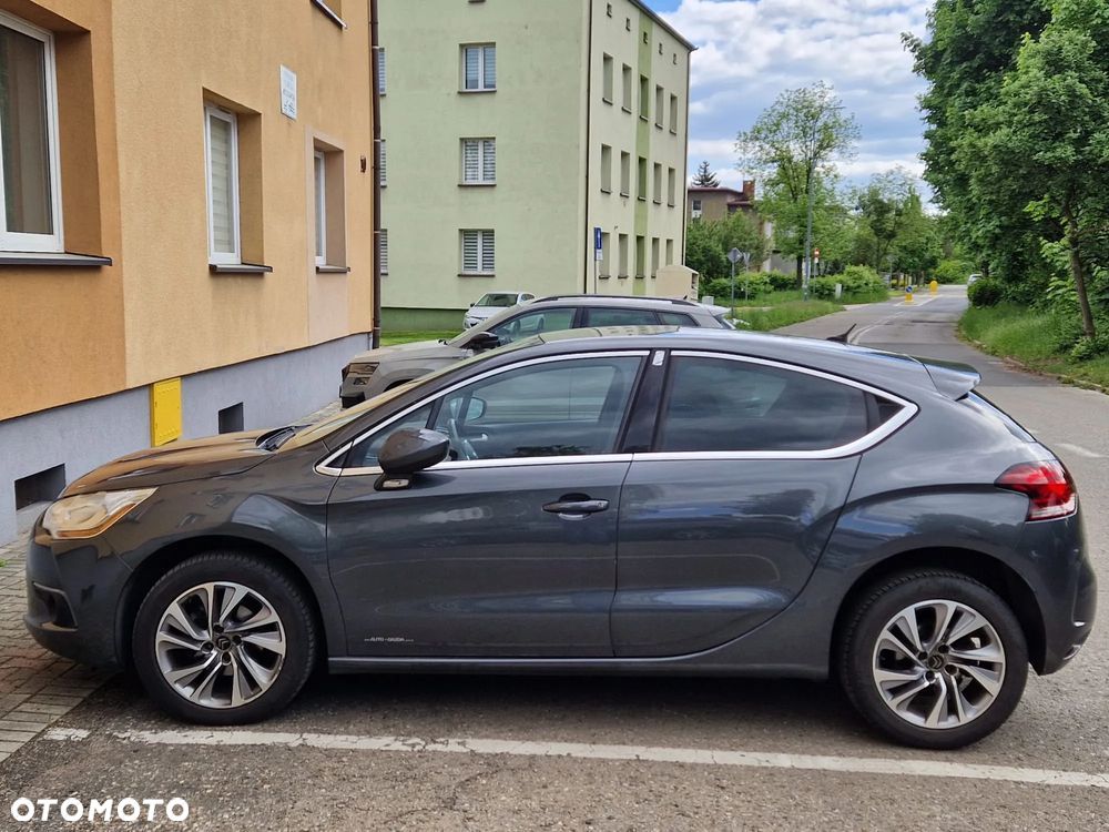 Citroën DS4 1.6 HDi SoChic - 13