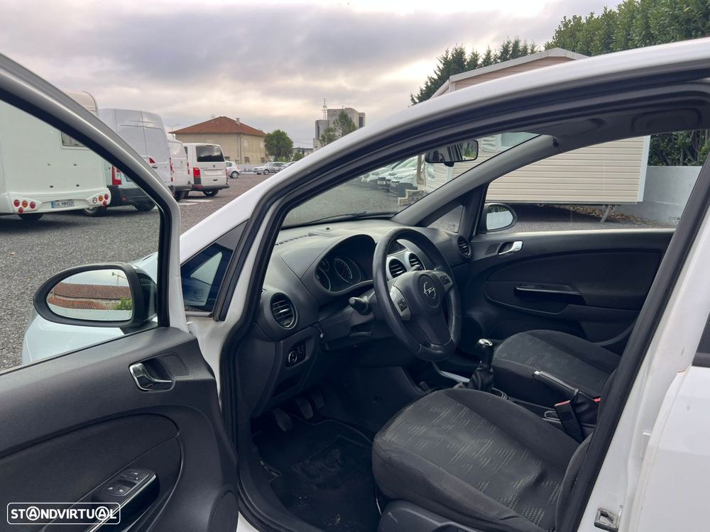 Opel Corsa 1.3 CDTi City - 26
