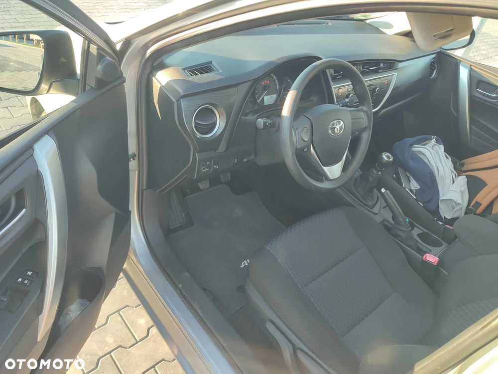 Toyota Auris 1.33 VVT-i Active - 14