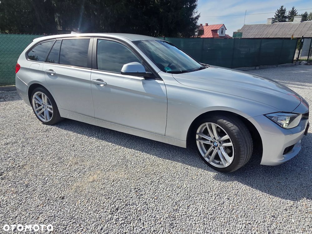 BMW Seria 3 318d xDrive M Sport Shadow - 15