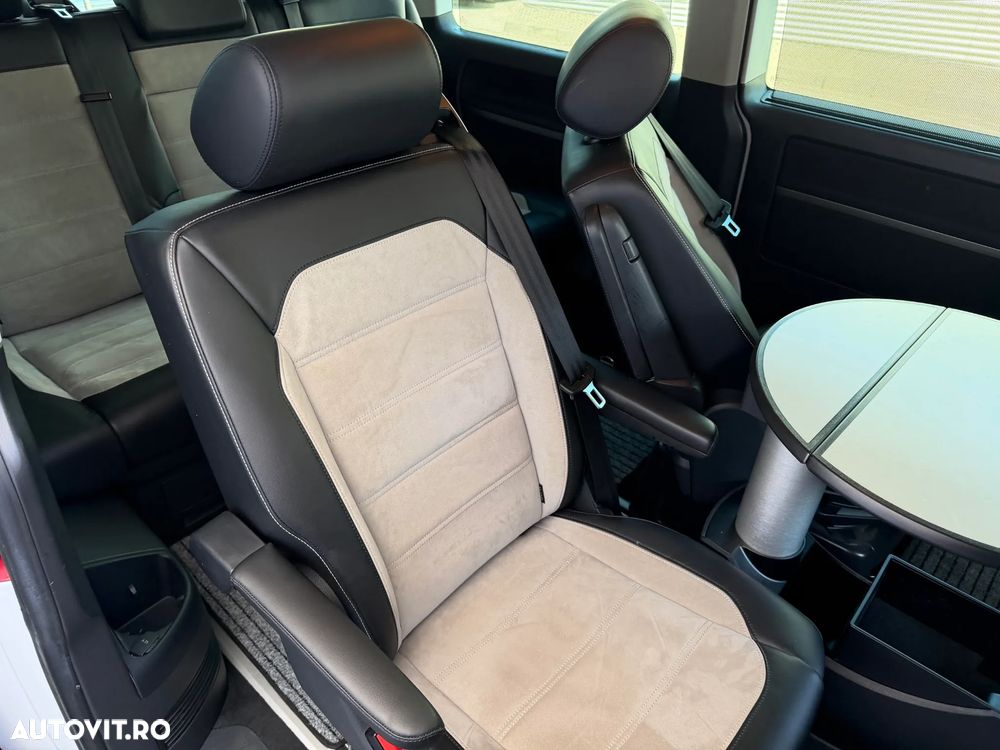 Volkswagen Multivan - 16