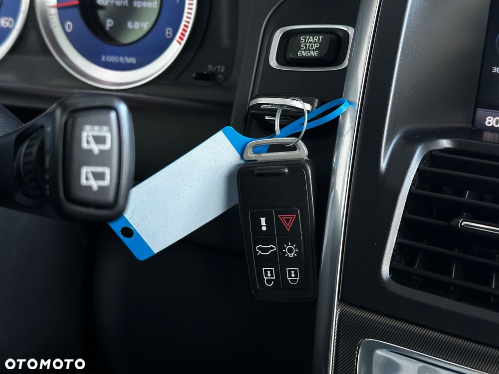 Volvo XC 60 T6 AWD R-Design - 34