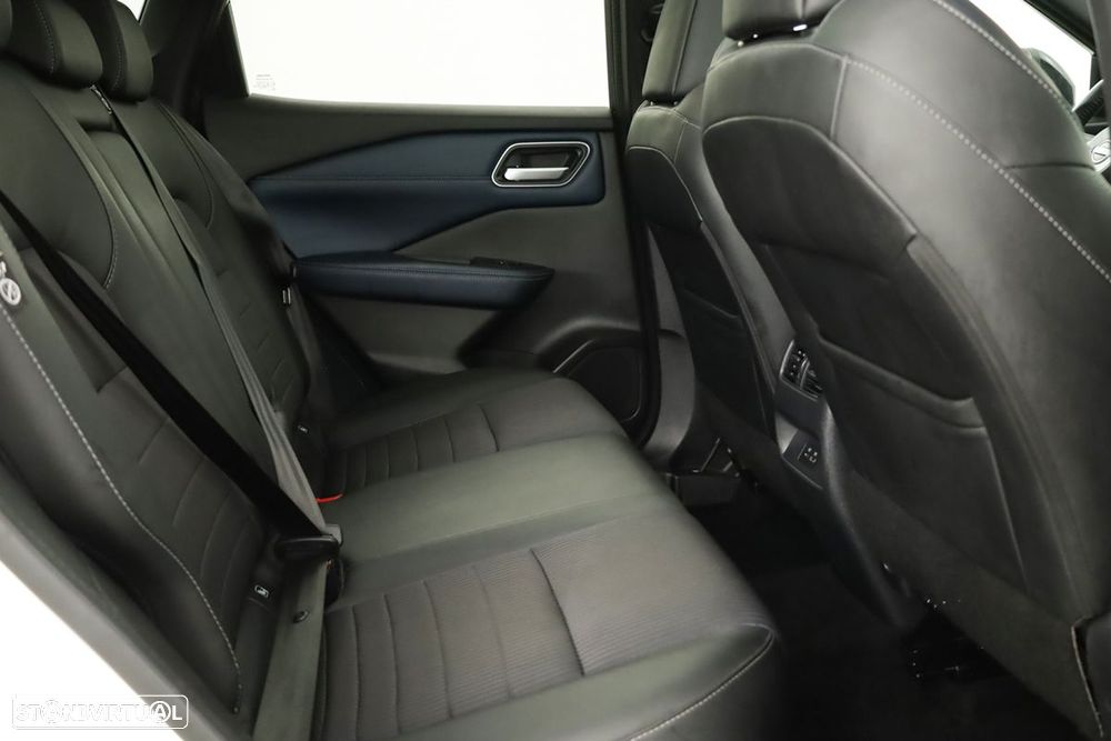 Nissan Qashqai 1.3 DIG-T Tekna+ Xtronic - 23