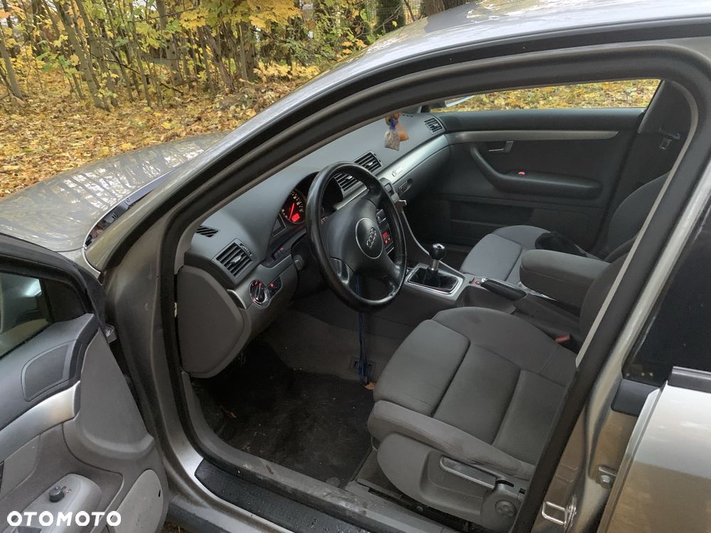 Audi A4 Limousine - 6