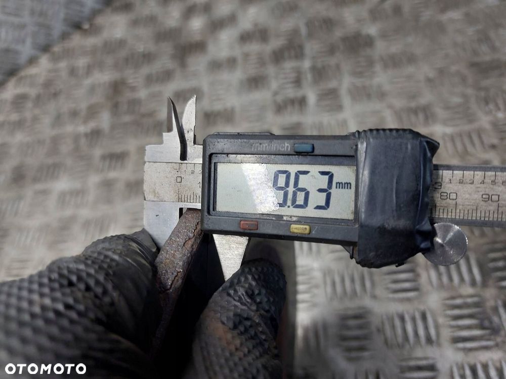 TARCZE HAMULCOWE TYŁ + KLOCKI VOLKSWAGEN GOLF V PLUS - 7