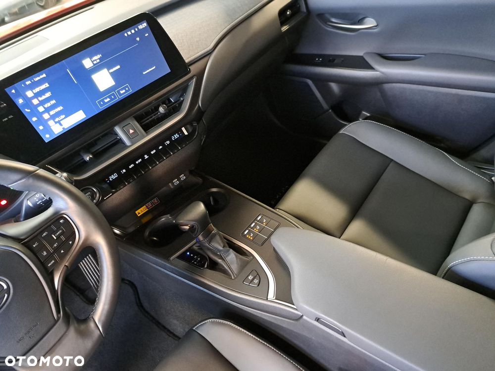 Lexus UX 250h GPF F Sport Design 2WD - 27