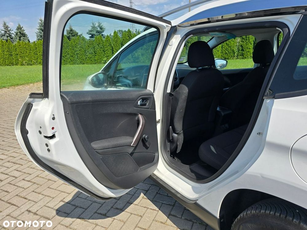 Peugeot 2008 - 19