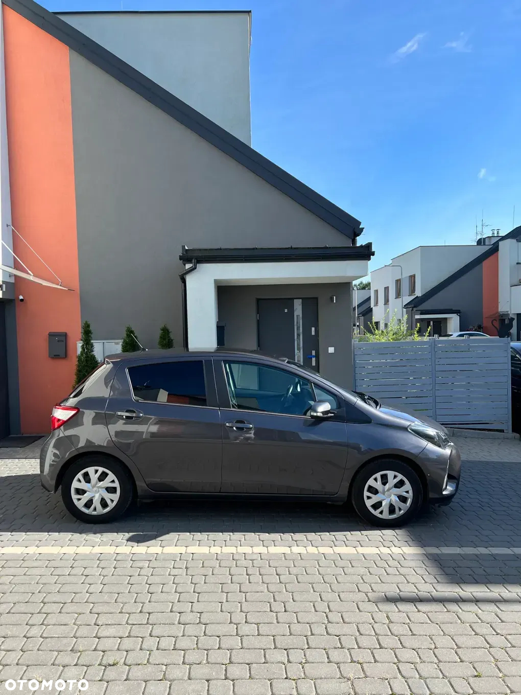 Toyota Yaris 1.5 Premium - 8