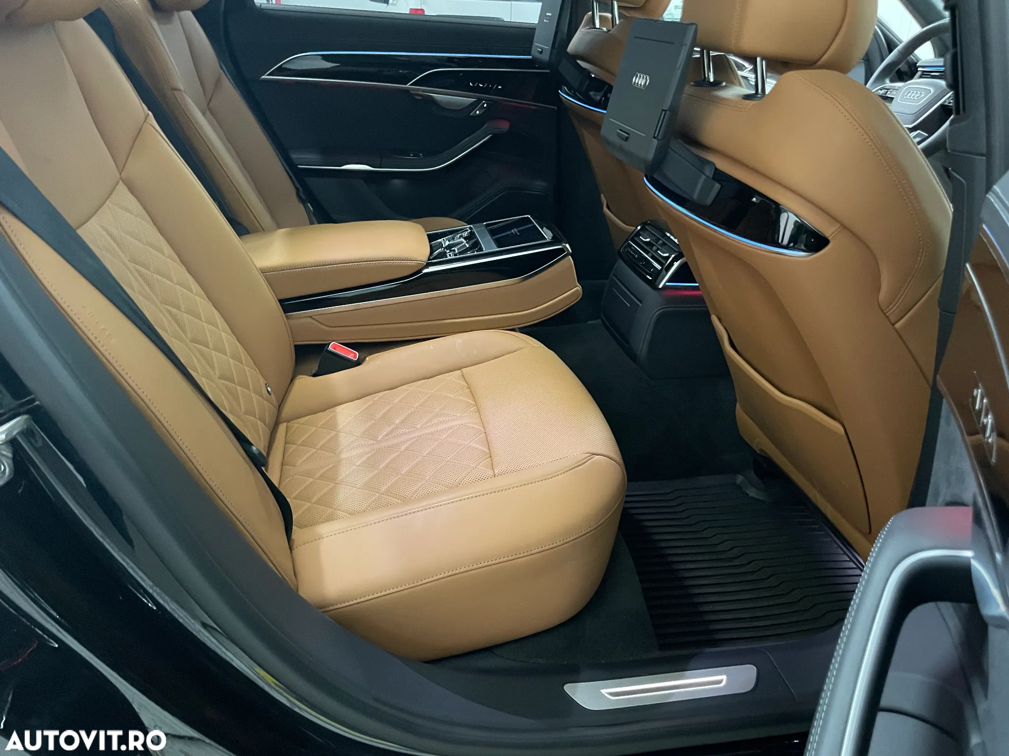 Audi A8 55 TFSI quattro Tiptronic MHEV - 21