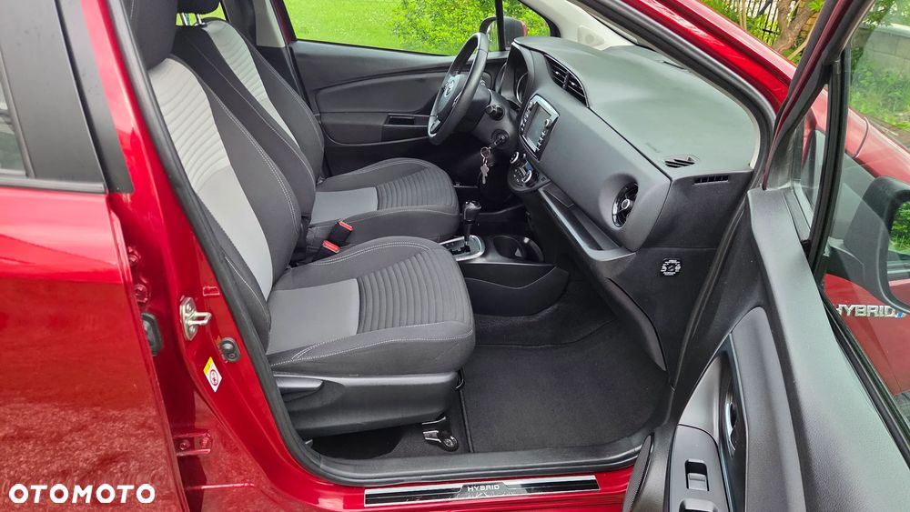 Toyota Yaris Hybrid 100 Premium EU6 - 10
