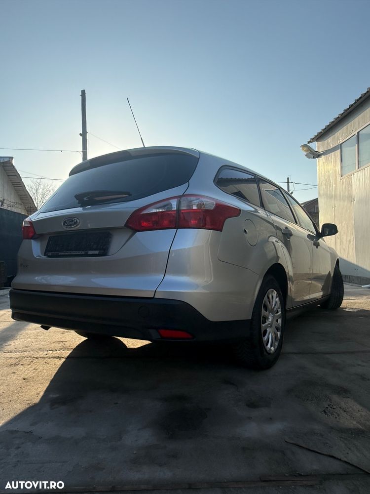 Ford Focus - 6