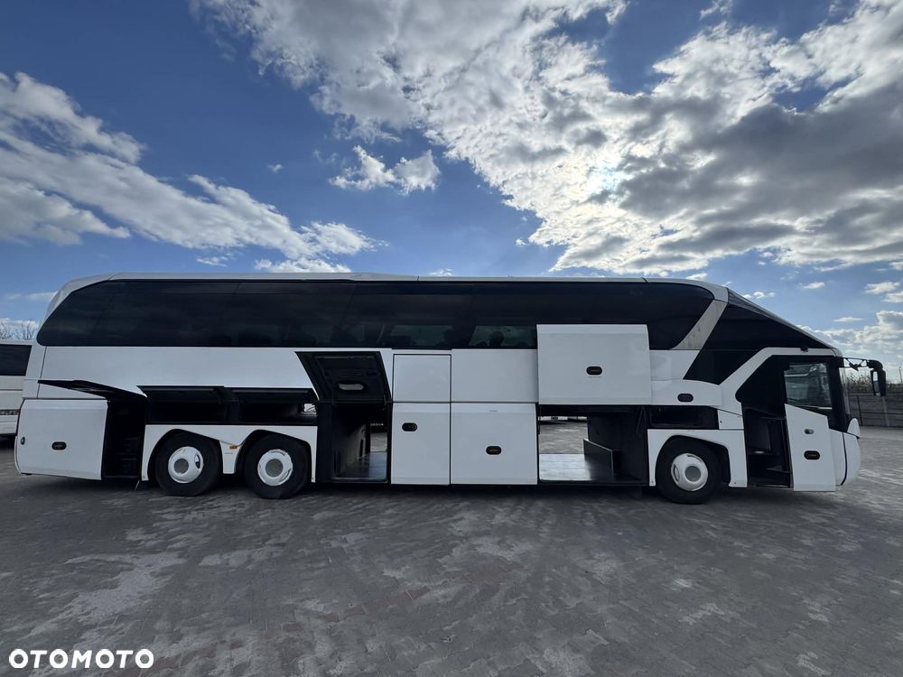 Neoplan Starliner - 9