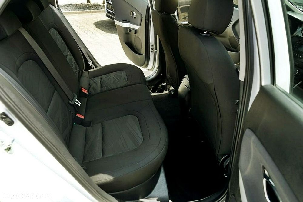 Kia Ceed - 18