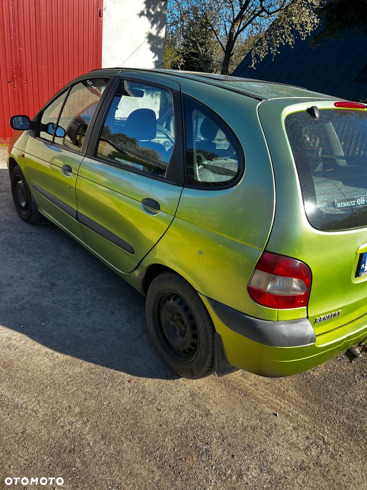 Renault Scenic 1.9 dCi Authentique - 5