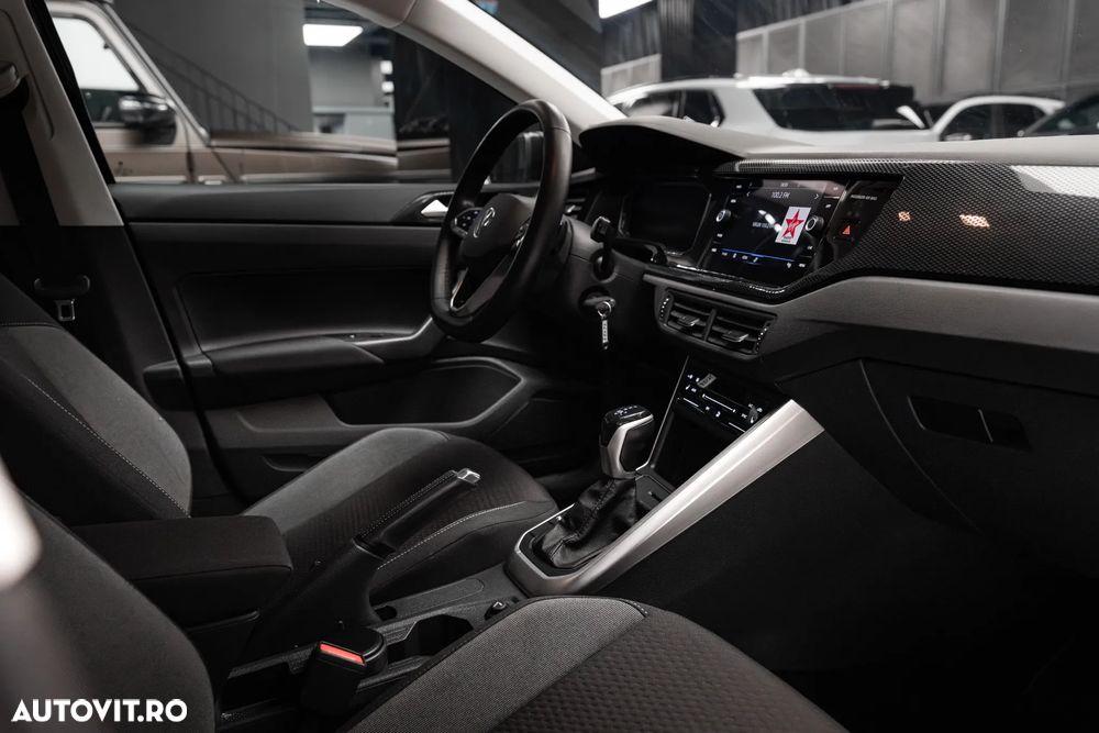 Volkswagen Polo 1.0 TSI DSG Life - 30