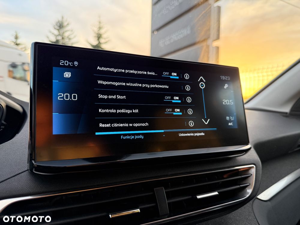 Peugeot 5008 BlueHDi 130 EAT8 Allure - 14