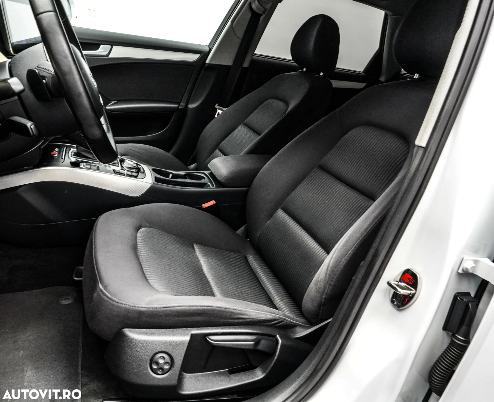 Audi A4 Avant 2.0 TDI quattro Stronic - 11