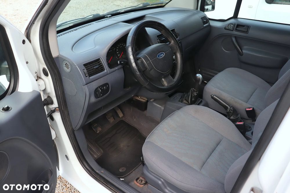 Ford Tourneo Connect - 13