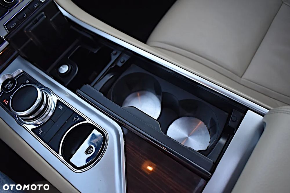 Jaguar XF 2.2 D Premium Luxury - 22