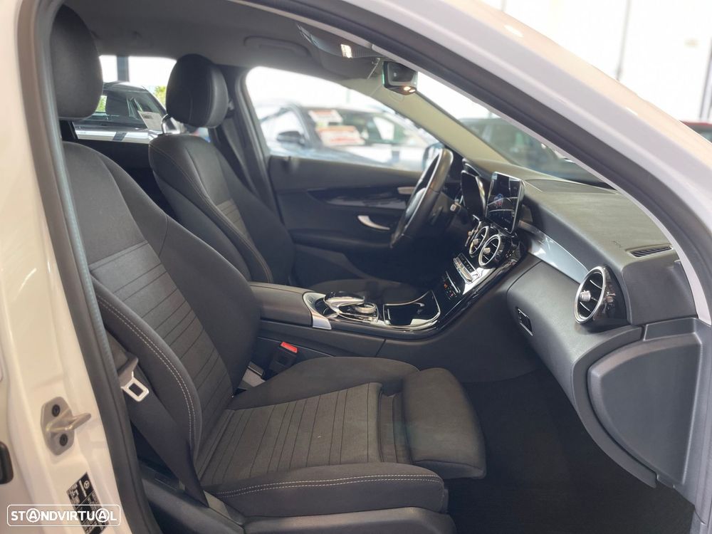 Mercedes-Benz C 300 de Avantgarde - 33