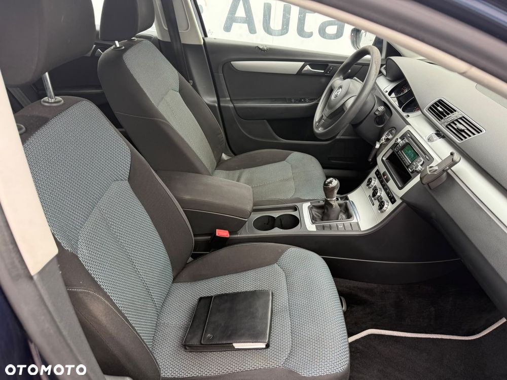 Volkswagen Passat Variant 1.6 TDI BlueMotion - 14