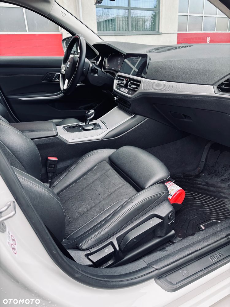 BMW Seria 3 318i Advantage - 6