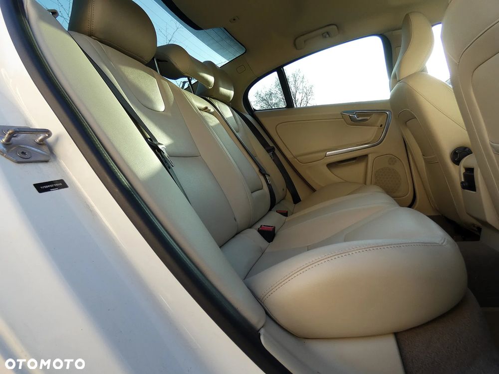 Volvo S60 - 21