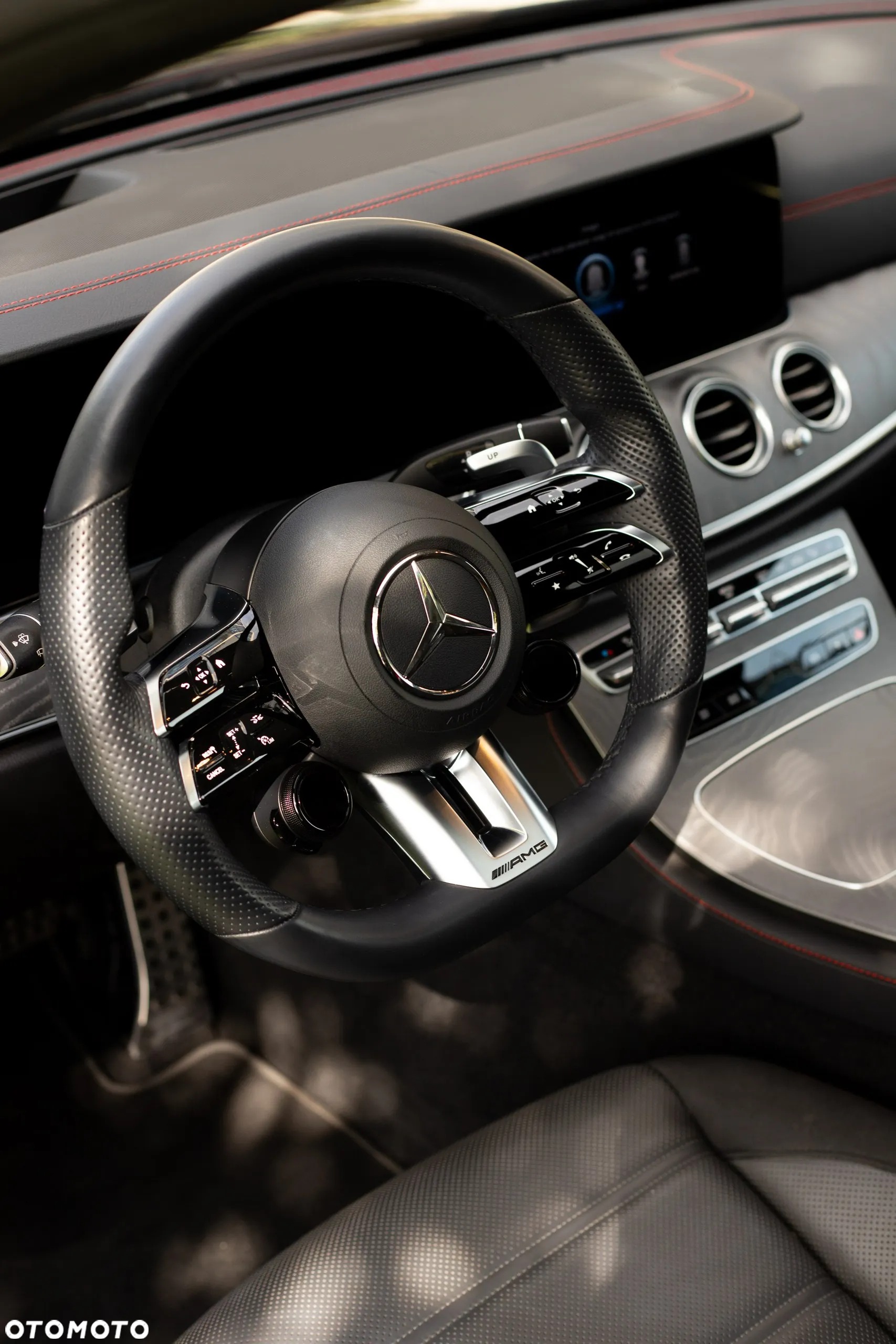 Mercedes-Benz Klasa E AMG 53 4-Matic+ - 12