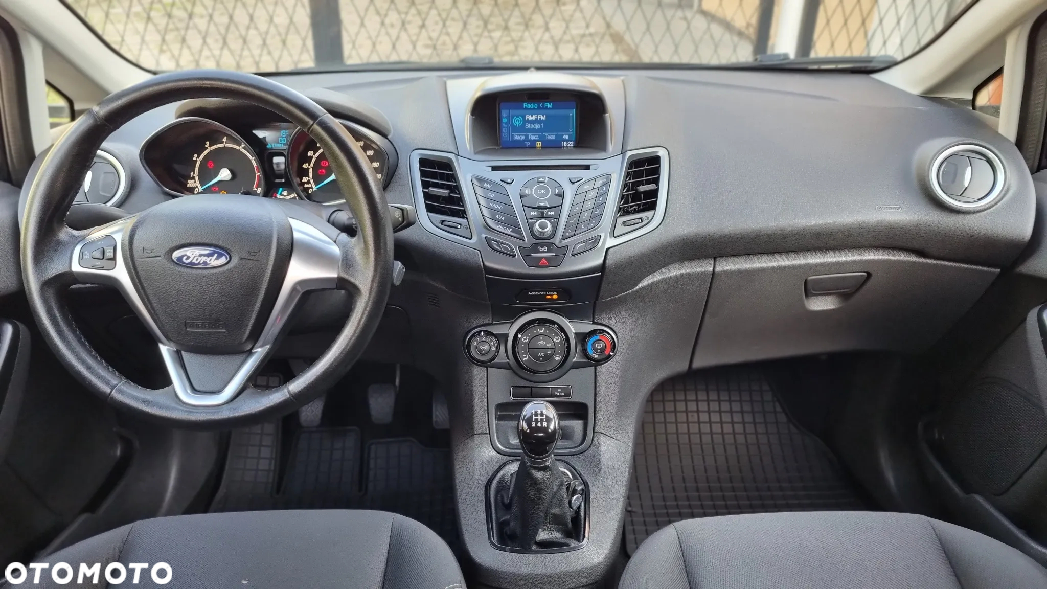 Ford Fiesta 1.25 Celebration - 12