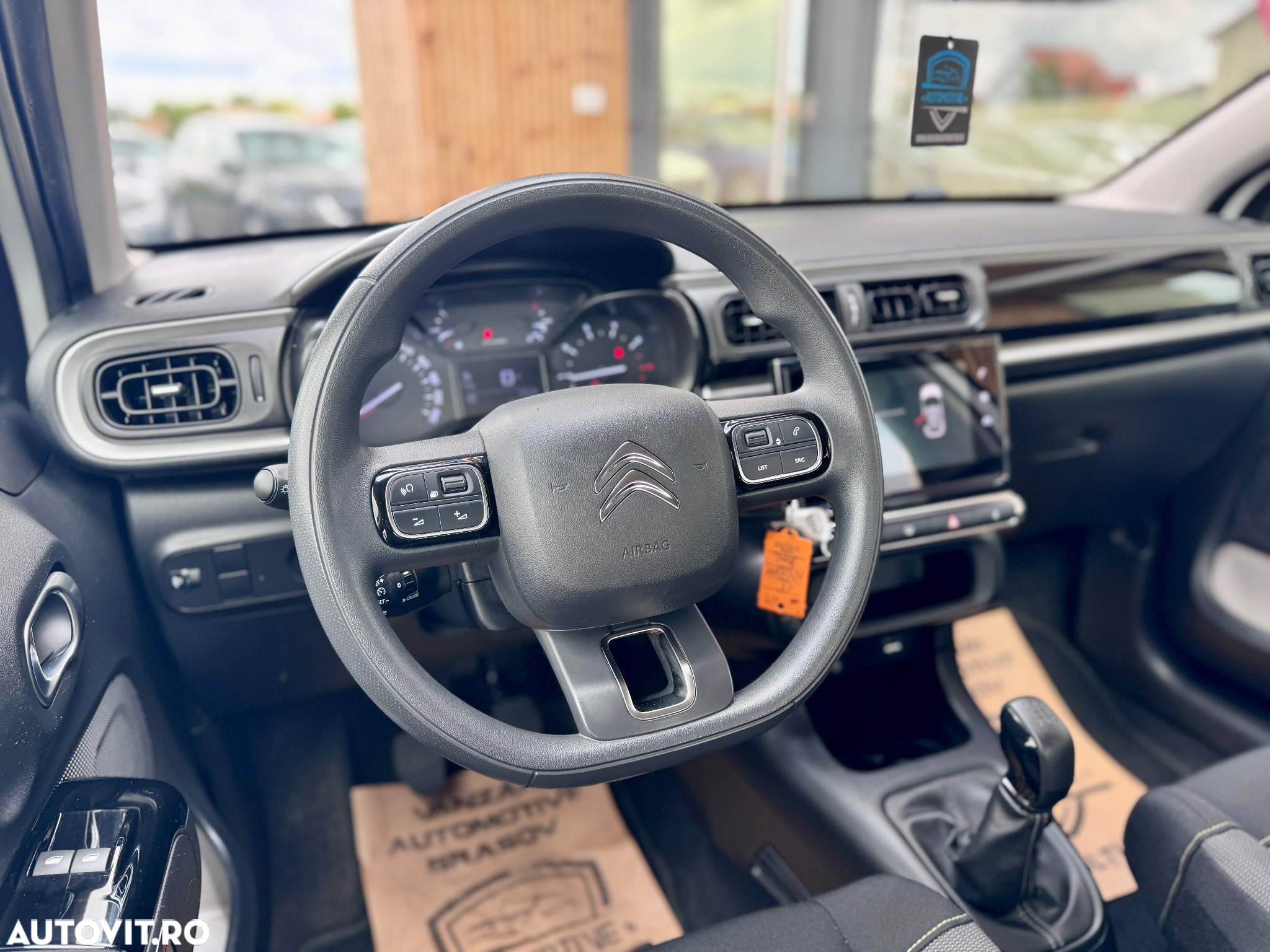 Citroën C3 1.2 PureTech 83 S&S BVM5 PLUS - 8