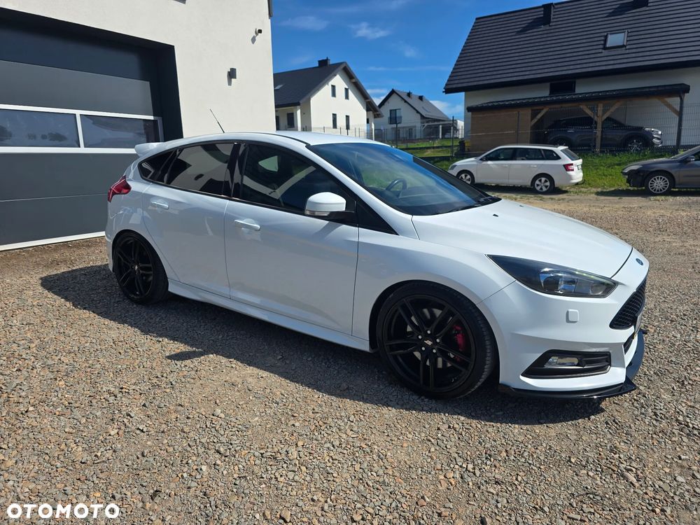 Ford Focus - 9