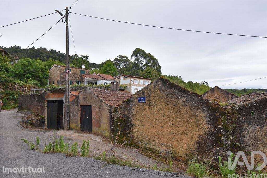 Casa de aldeia T4 em Vila Nova de 240,00 m2 - Grande imagem: 2/30
