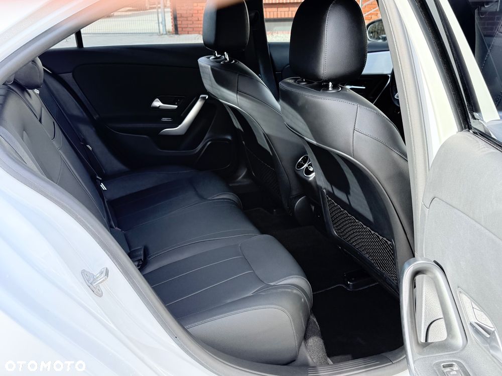 Mercedes-Benz Klasa A 220 7G-DCT Edition 1 - 25
