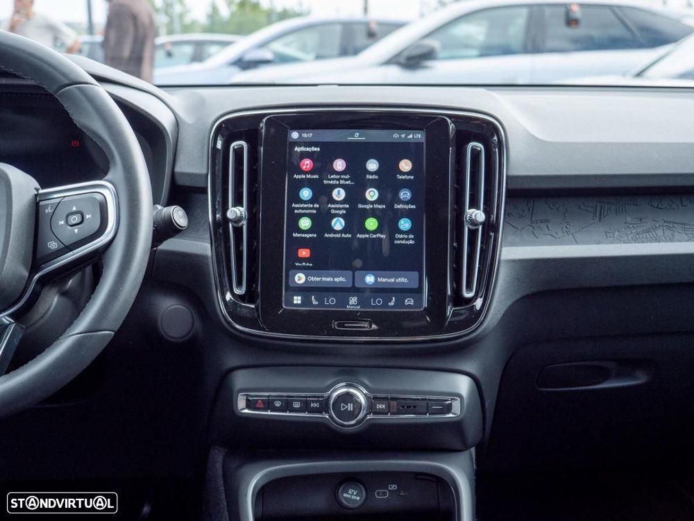 Volvo XC 40 Recharge Core - 28